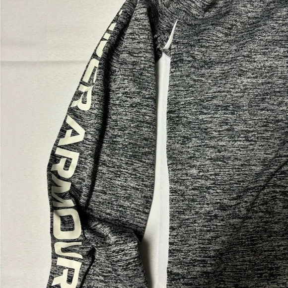 UNDER ARMOUR HOODIE ✔️ - Picture 3 of 4